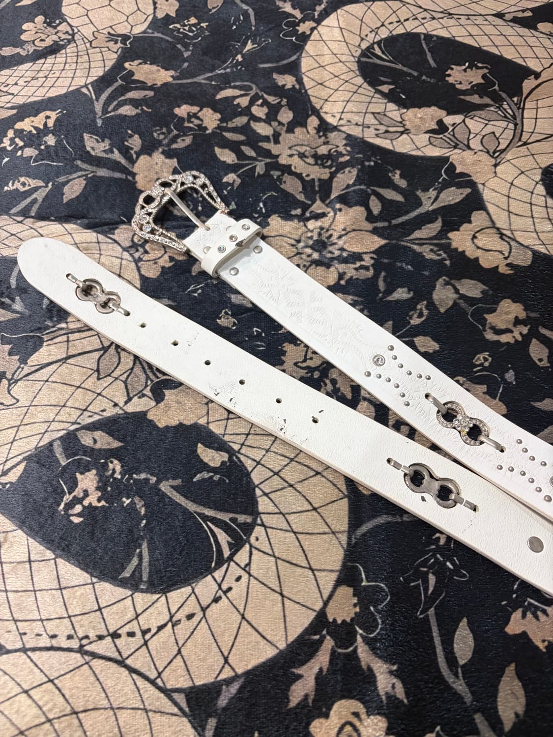 western cubic buckle detail white belt 상품이미지7