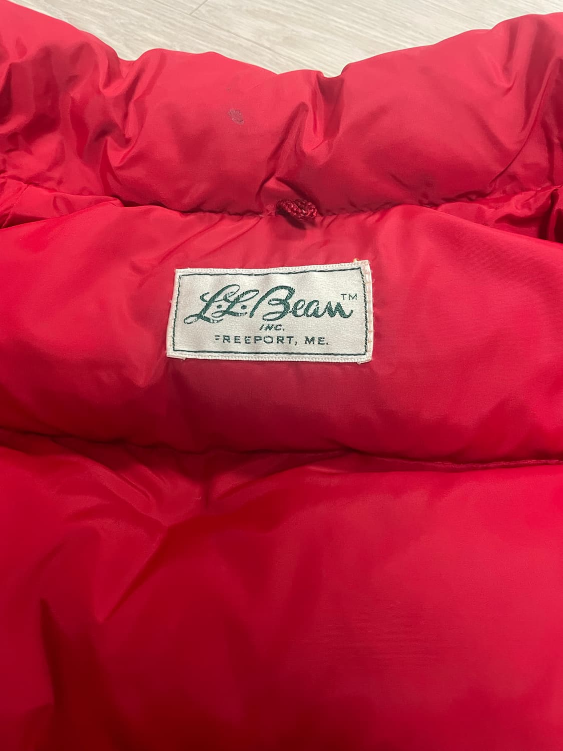 60s 엘엘빈 다운 베스트 레드 상품이미지3