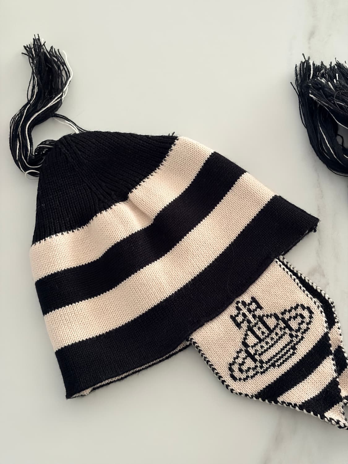 비비안웨스트우드 이어플랩 상품이미지1