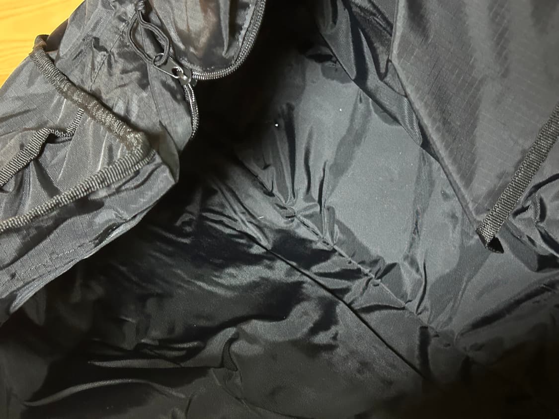 18FW 아더에러 블랙 더플백 상품이미지5