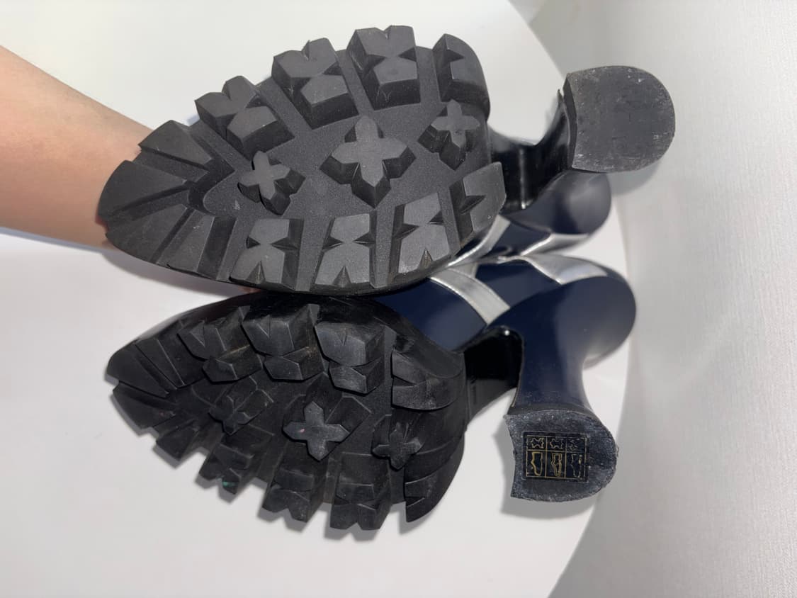 2013 f/w 미우미우 힐 상품이미지3