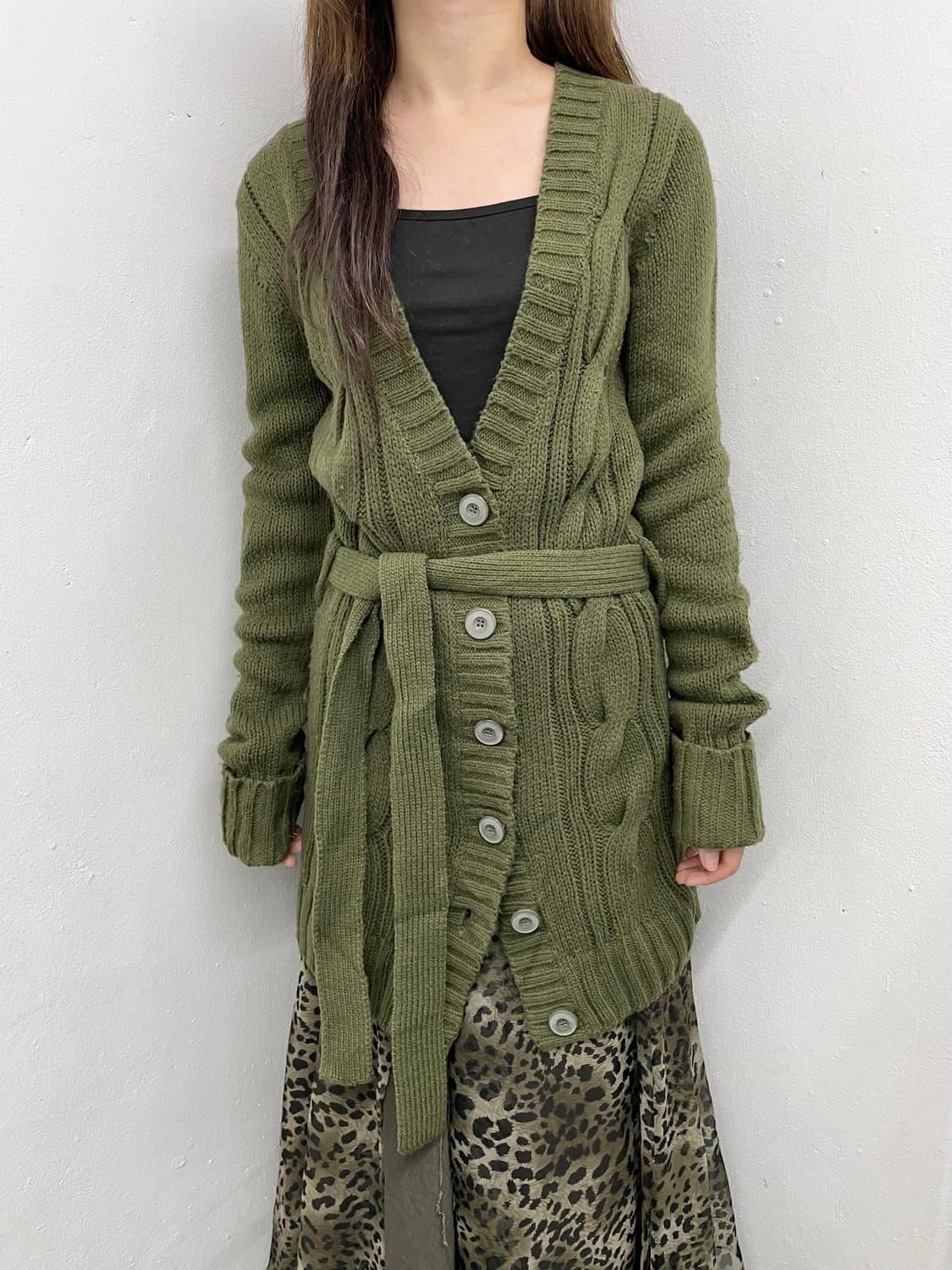 카키 케이블 스트랩 버튼 가디건 상품이미지4