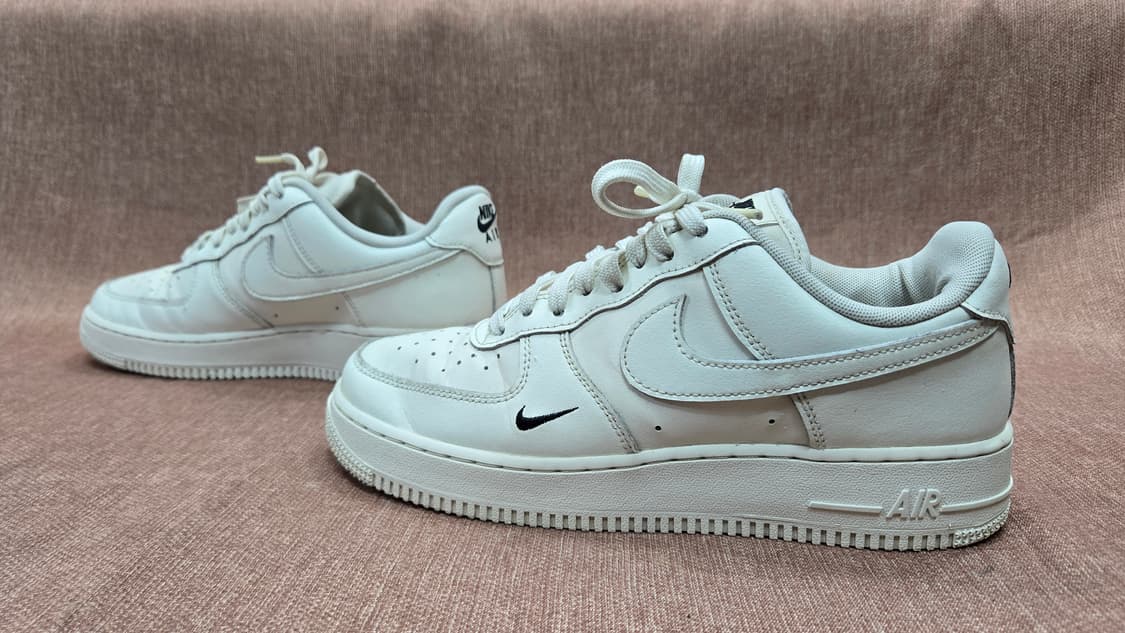 나이키 260mm- 에어 포스 1 '07 로우 올 화이트 스니커즈 상품이미지4