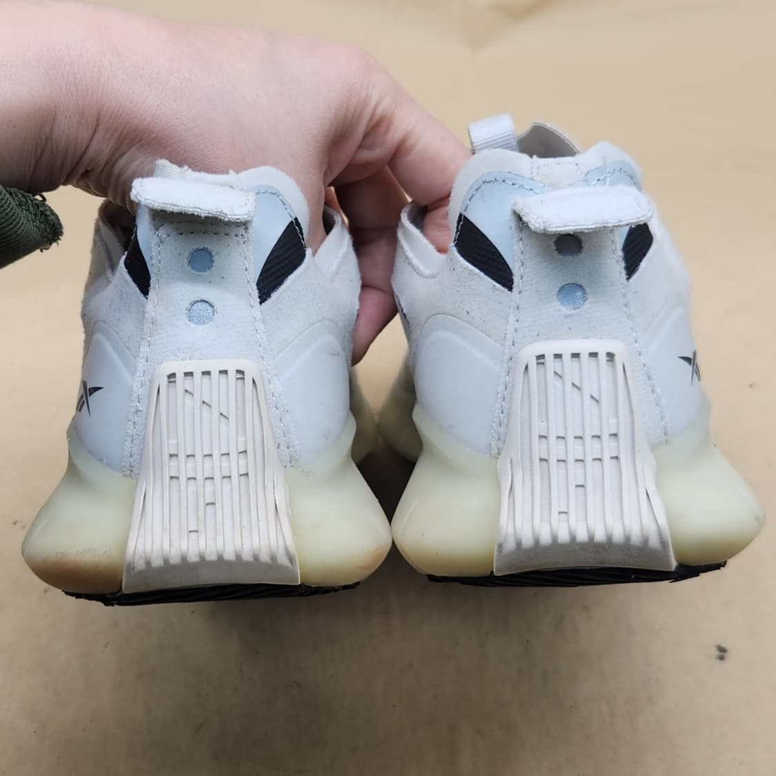 리복 지키네카 운동화 255 상품이미지4