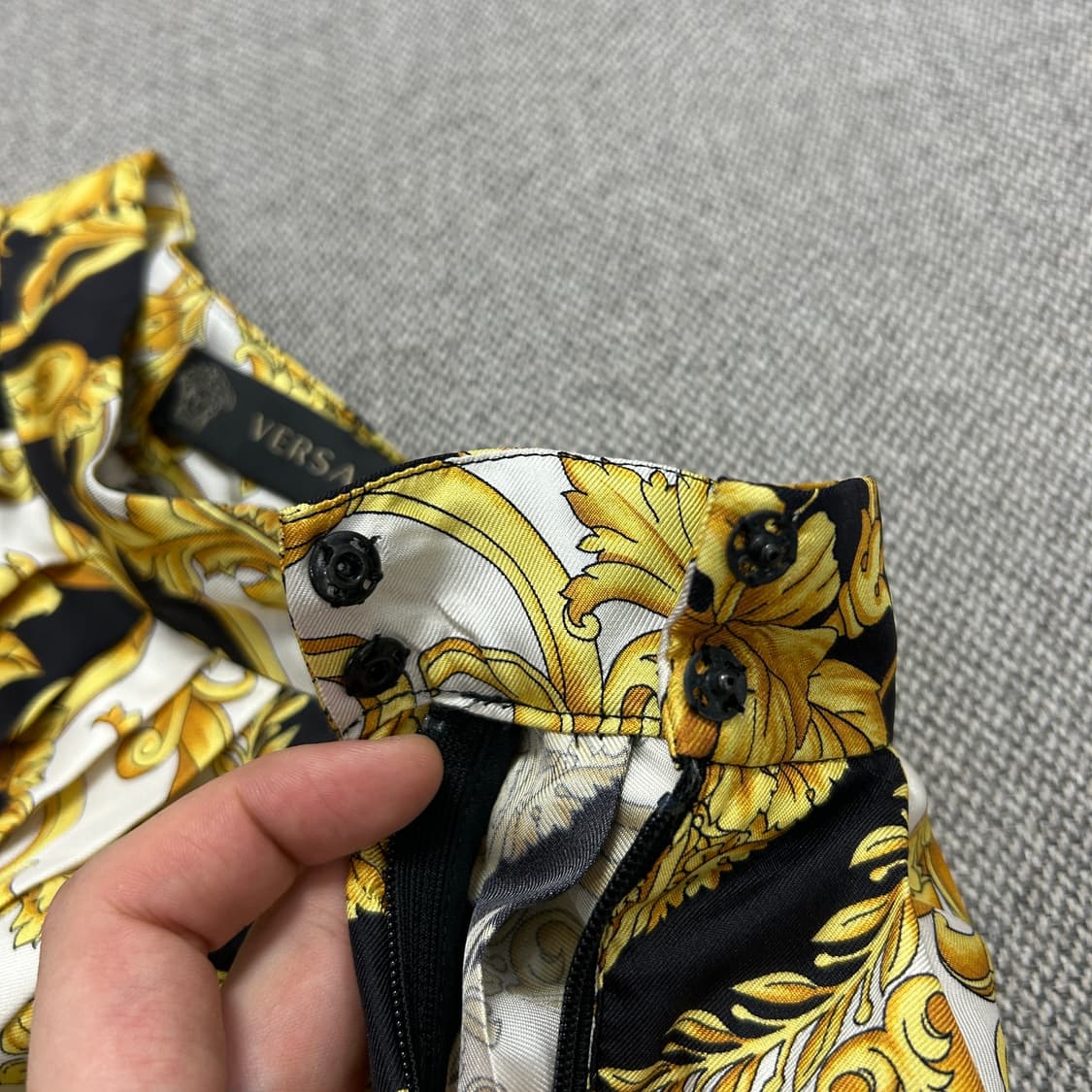 (한글택)베르사체 QR라벨 실크 바로크 스커트(40) 상품이미지7