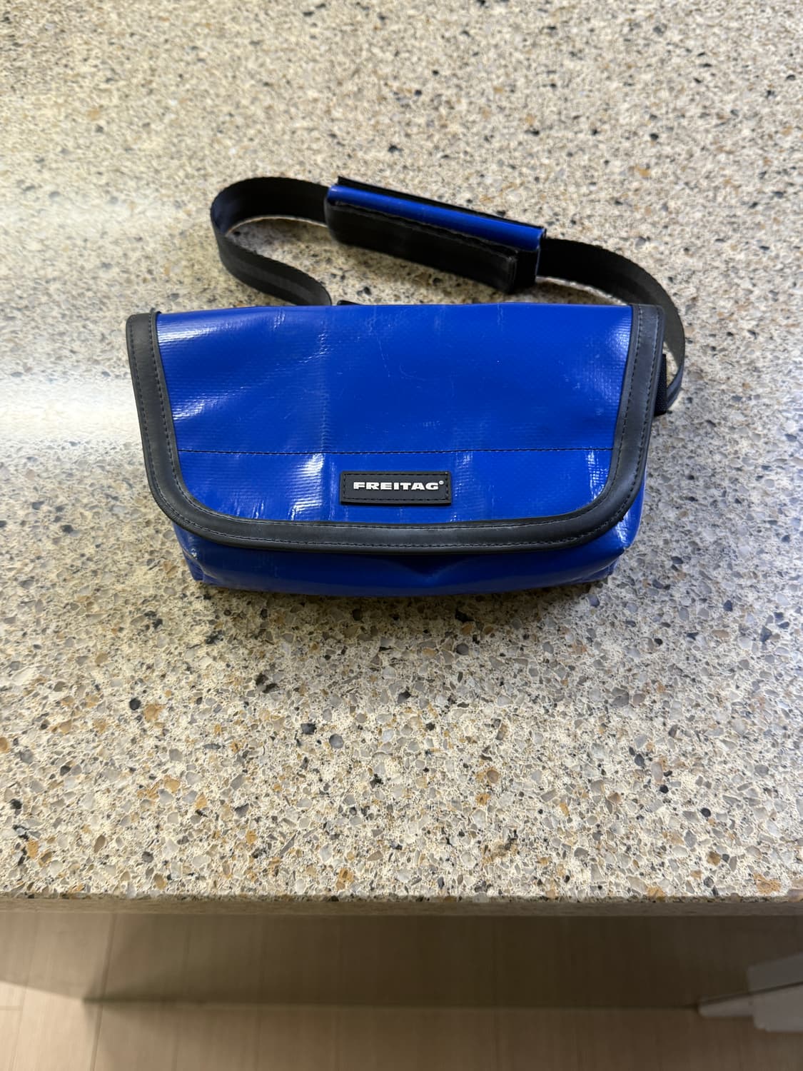 프라이탁 제이미 올블루 상품이미지1