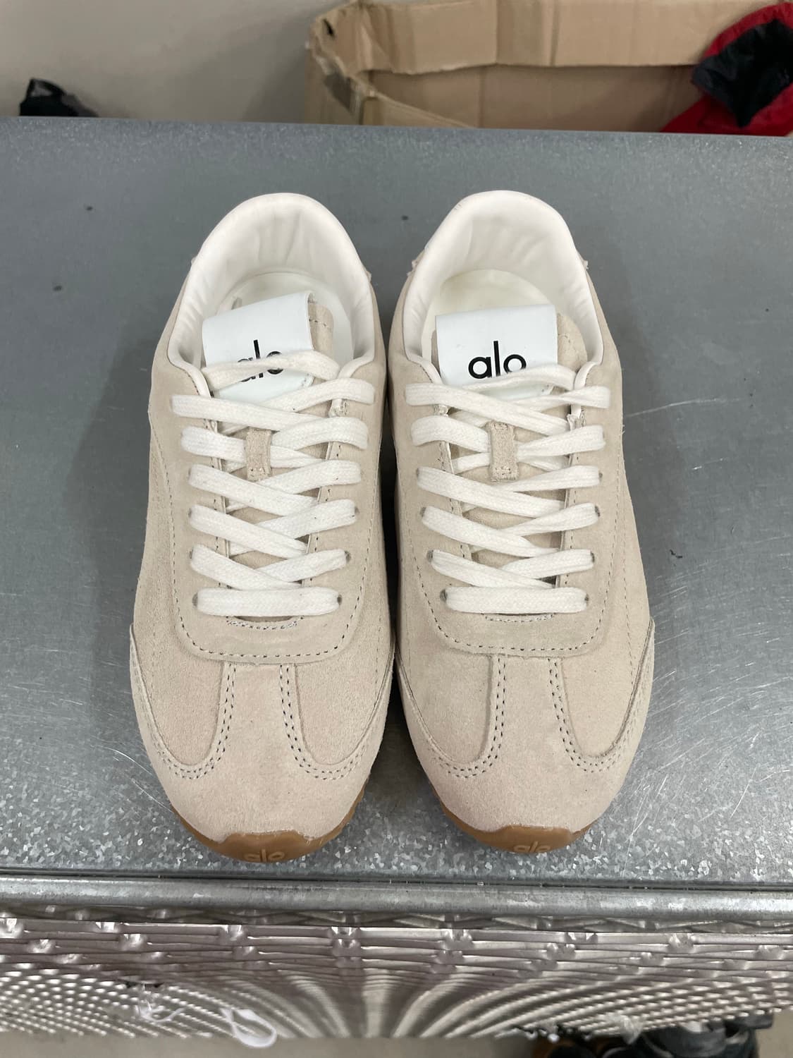 알로 요가 선셋 스니커즈 w7.5 상품이미지5