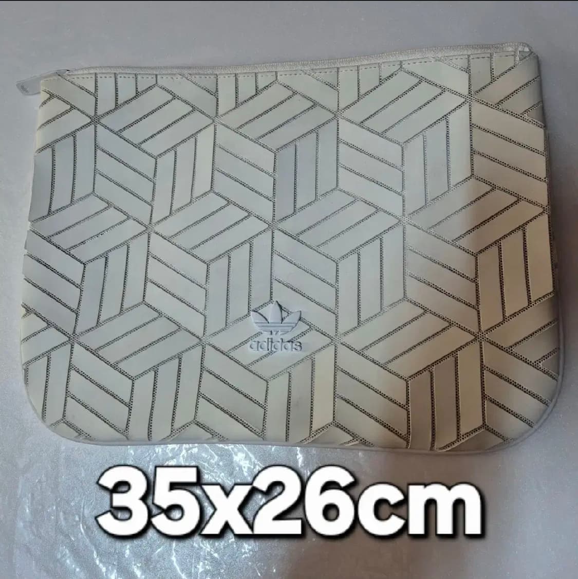 한정판 화이트 아디다스 바오바오 클러치 상품이미지6