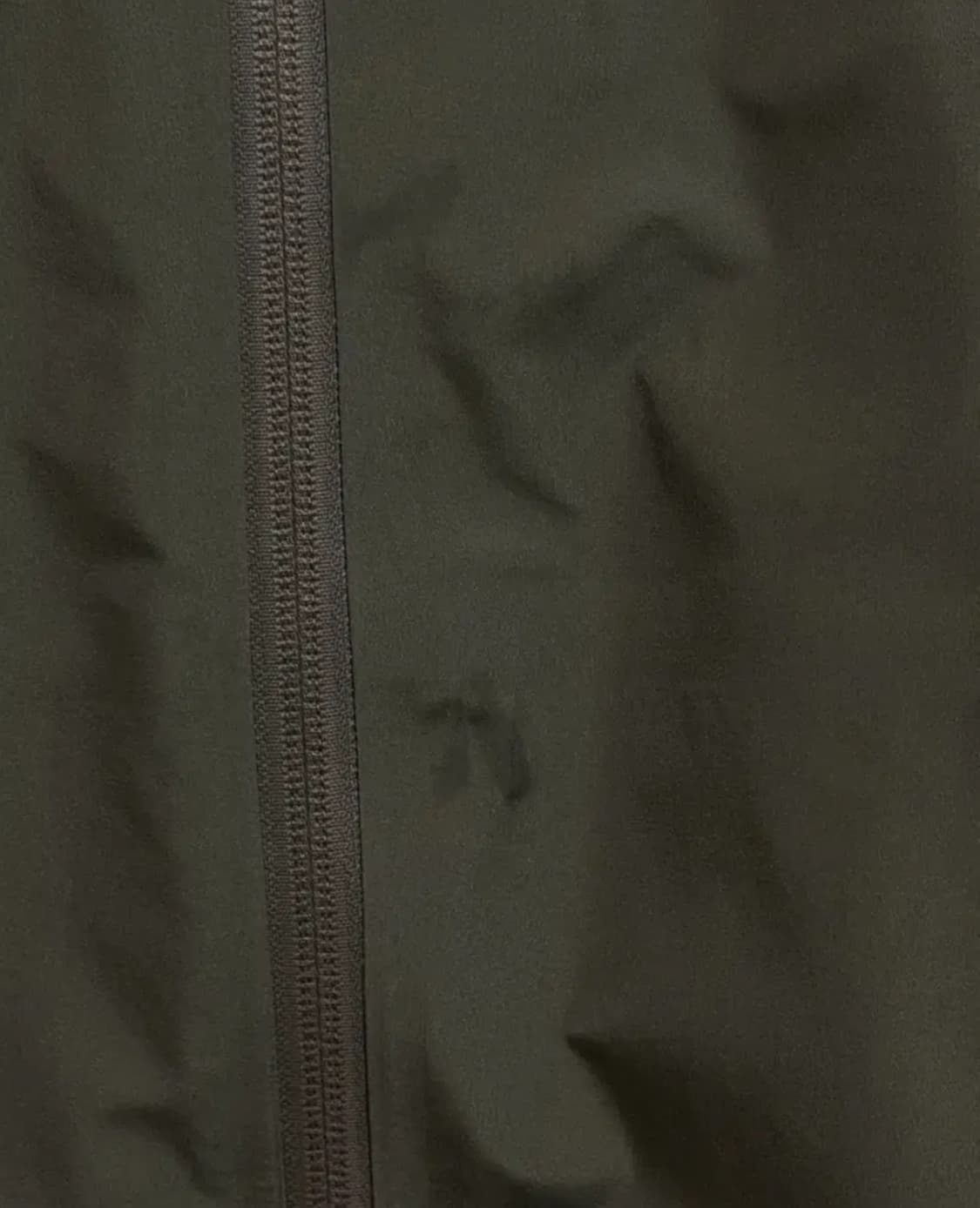 아크테릭스 베타 LT M 사이즈 타츠  크림가 130넘어가는데  상태 깔 상품이미지3