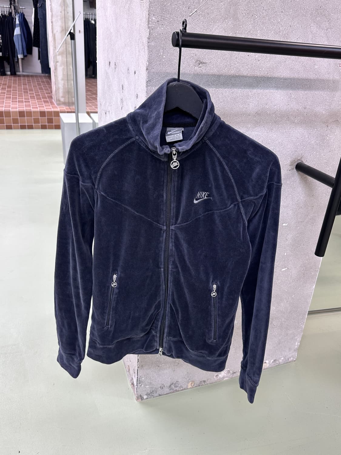 nike muted navy velour zip up 상품이미지1