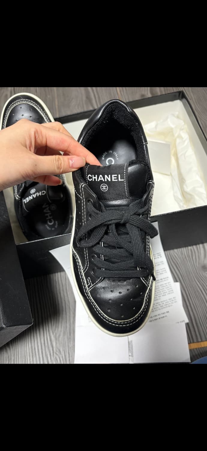 [36.5] 샤넬 백로고 블랙 레더 스니커즈 백화점 풀셋 상품이미지6