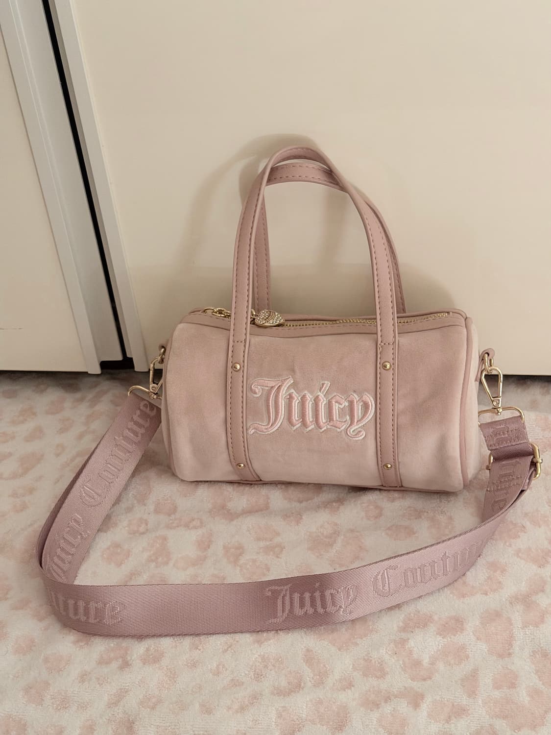 쥬시꾸뛰르 핑크 벨벳 배럴백  상품이미지3