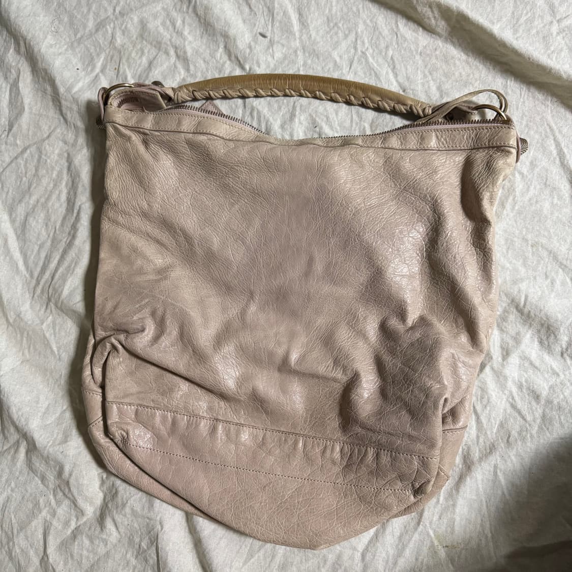 발렌시아가 르시티 모터백 상품이미지5