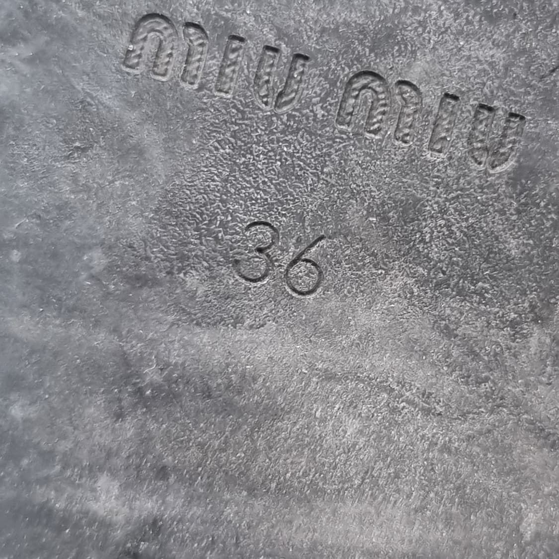 미우미우 프러시드 페니로퍼36 220 상품이미지6