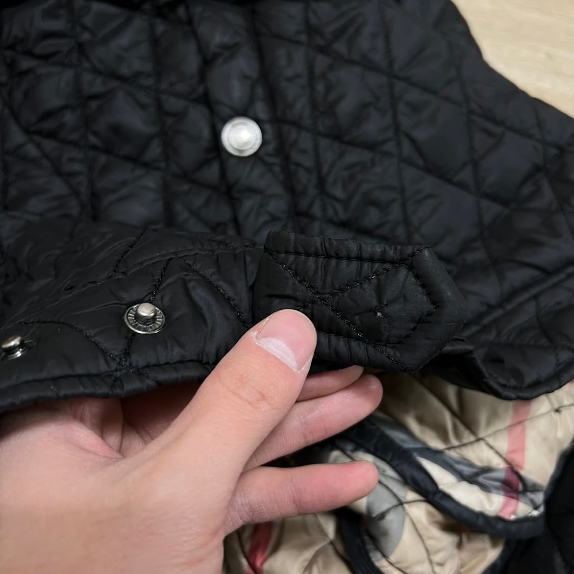 버버리 브릿 여성 노바체크 안감 퀼팅자켓 [블랙] 2XL/110 상품이미지6