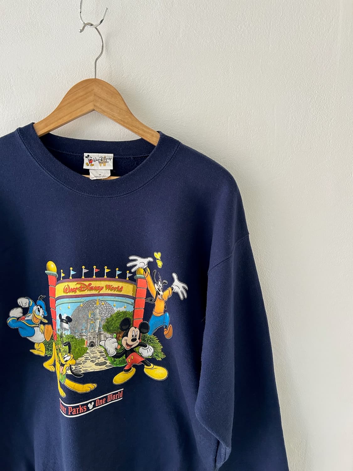 90's Walt Disney Mickey USA Sweatshirt.  상품이미지2
