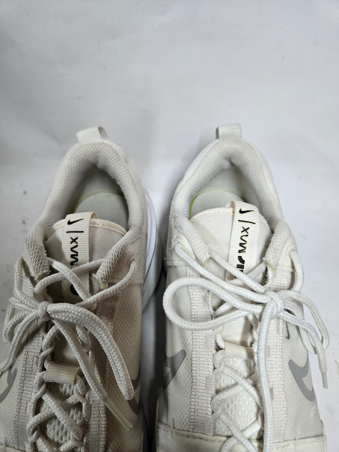 나이키 에어맥스 인터락 흰색 245 상품이미지10