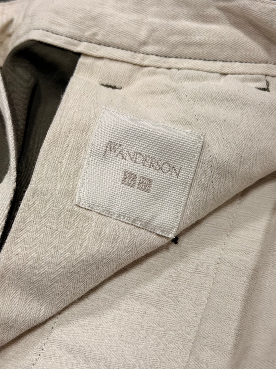 유니클로 JW앤더슨 쇼츠 상품이미지2