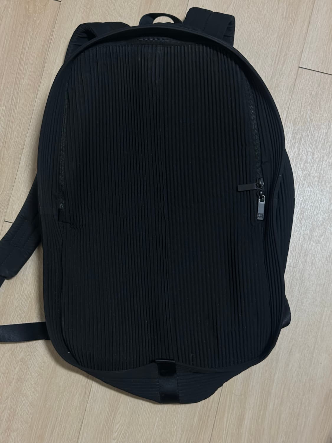 옴므플리세 백팩 블랙 상품이미지1