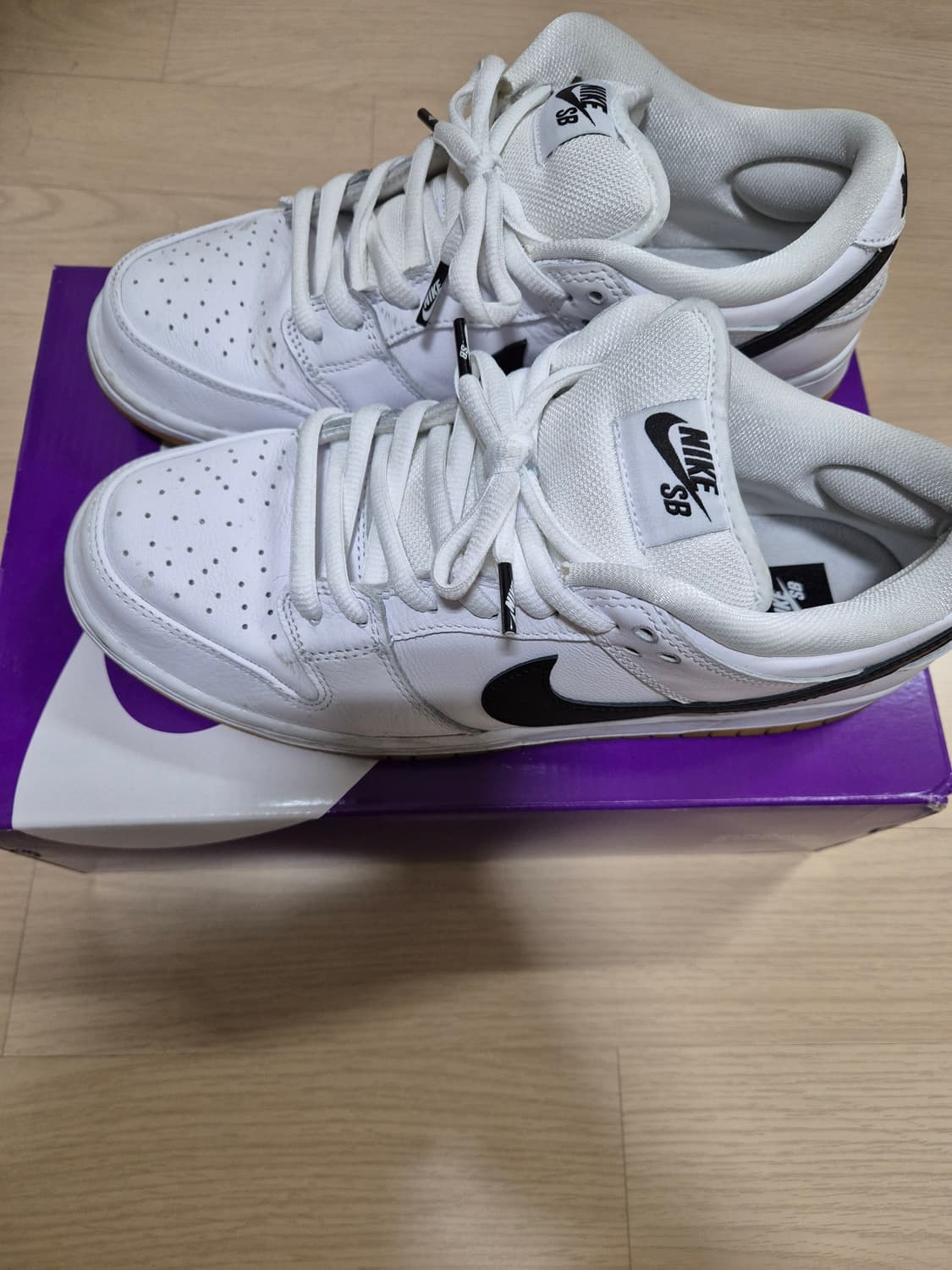 나이키 sb 덩크 로우 상품이미지2