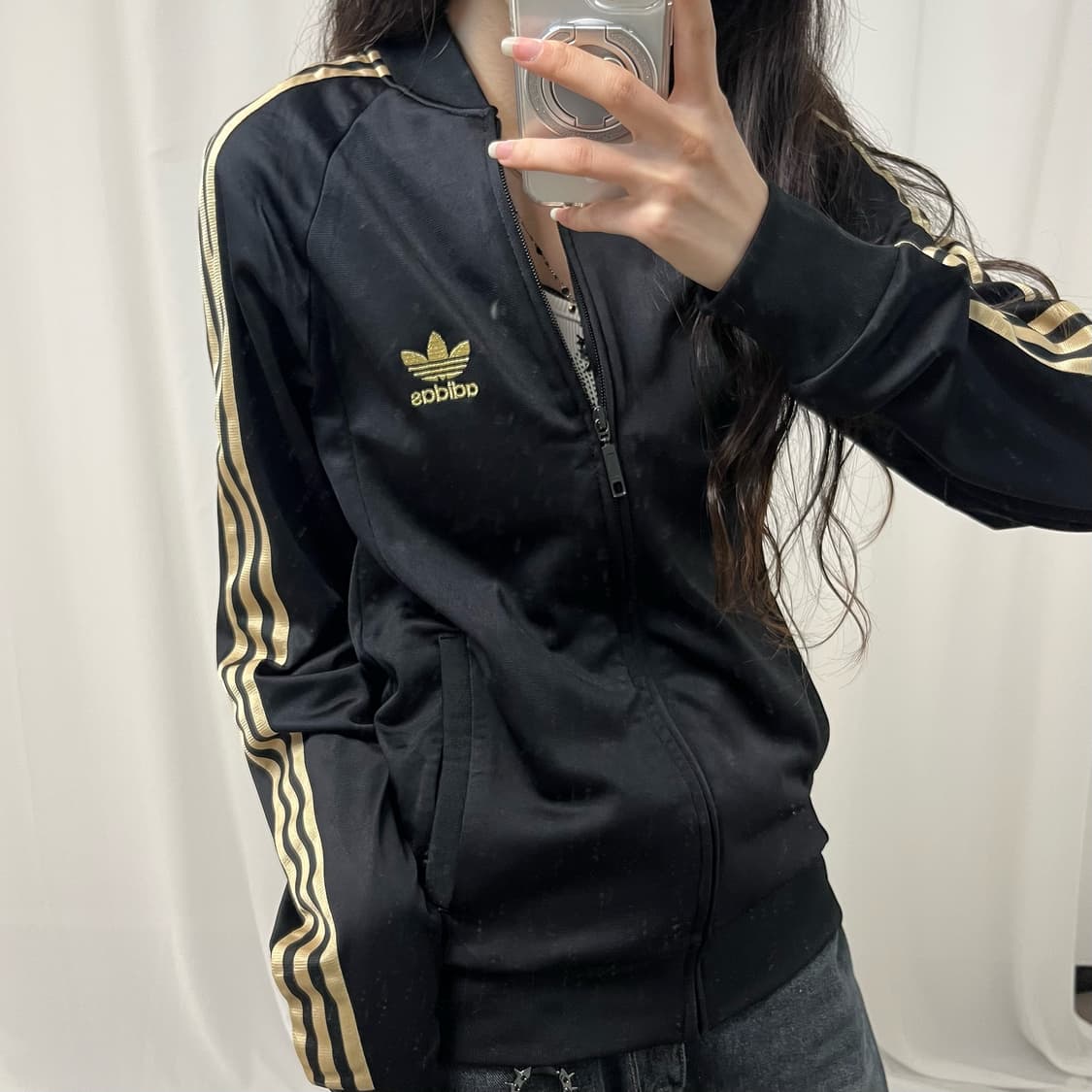 Adidas black gold Superstar jersey 상품이미지3