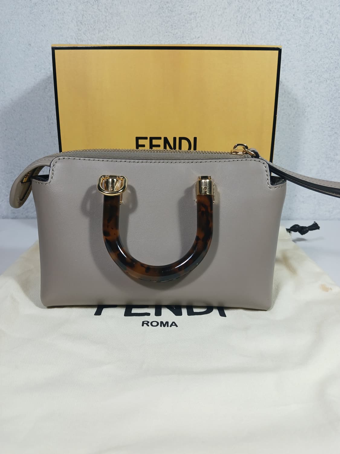 펜디 바이더웨이 토트백 미니 8BS067 상품이미지5