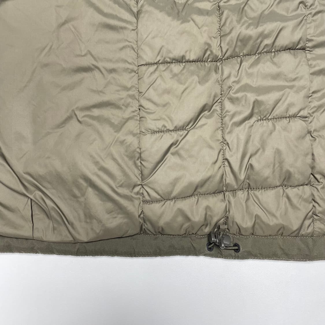 노스페이스 경량 패딩 L 상품이미지9