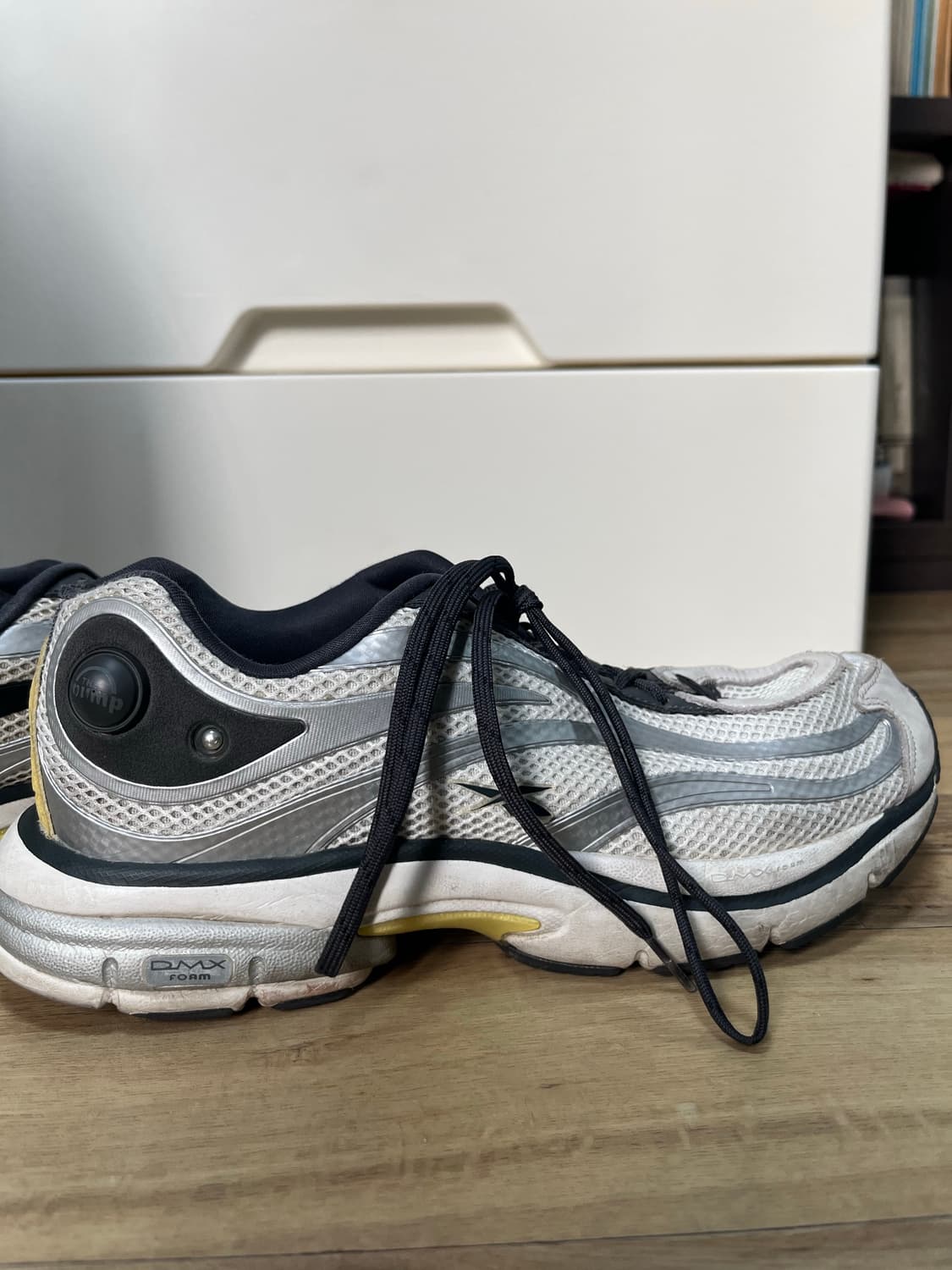 리복X라이풀 RBK 프리미어 펌프 패리스(GX0057) 270 사이즈 상품이미지3