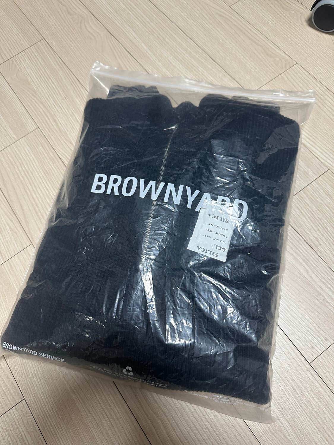 브라운야드 21fw 하프집업 니트 블랙 3사이즈 판매 상품이미지7