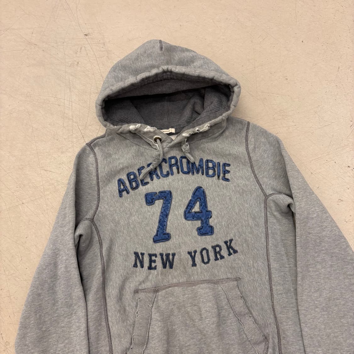 아베크롬비 데미지 빅로고 후드티 상품이미지2