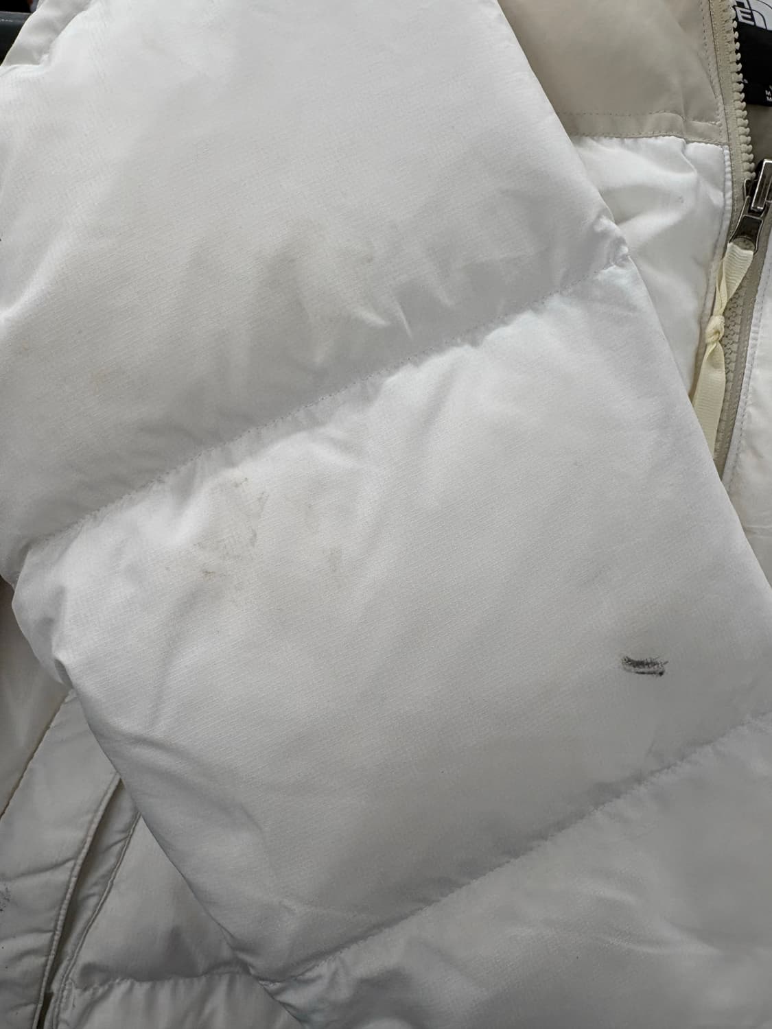 노스페이스 오리털 눕시 패딩 상품이미지9