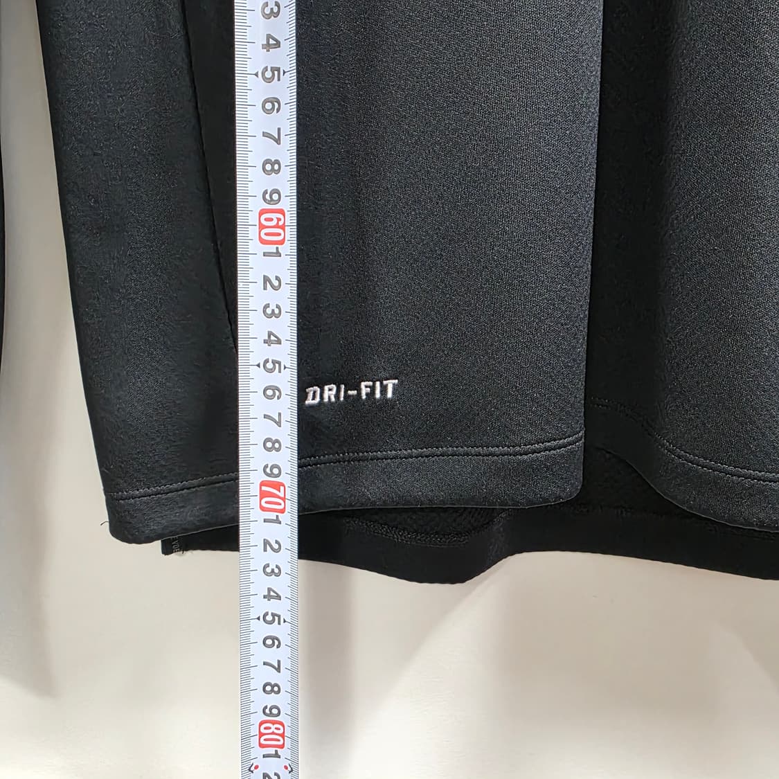 0165[나이키] 드라이핏 블랙/형광 1/2 집업 긴팔티 L 상품이미지4