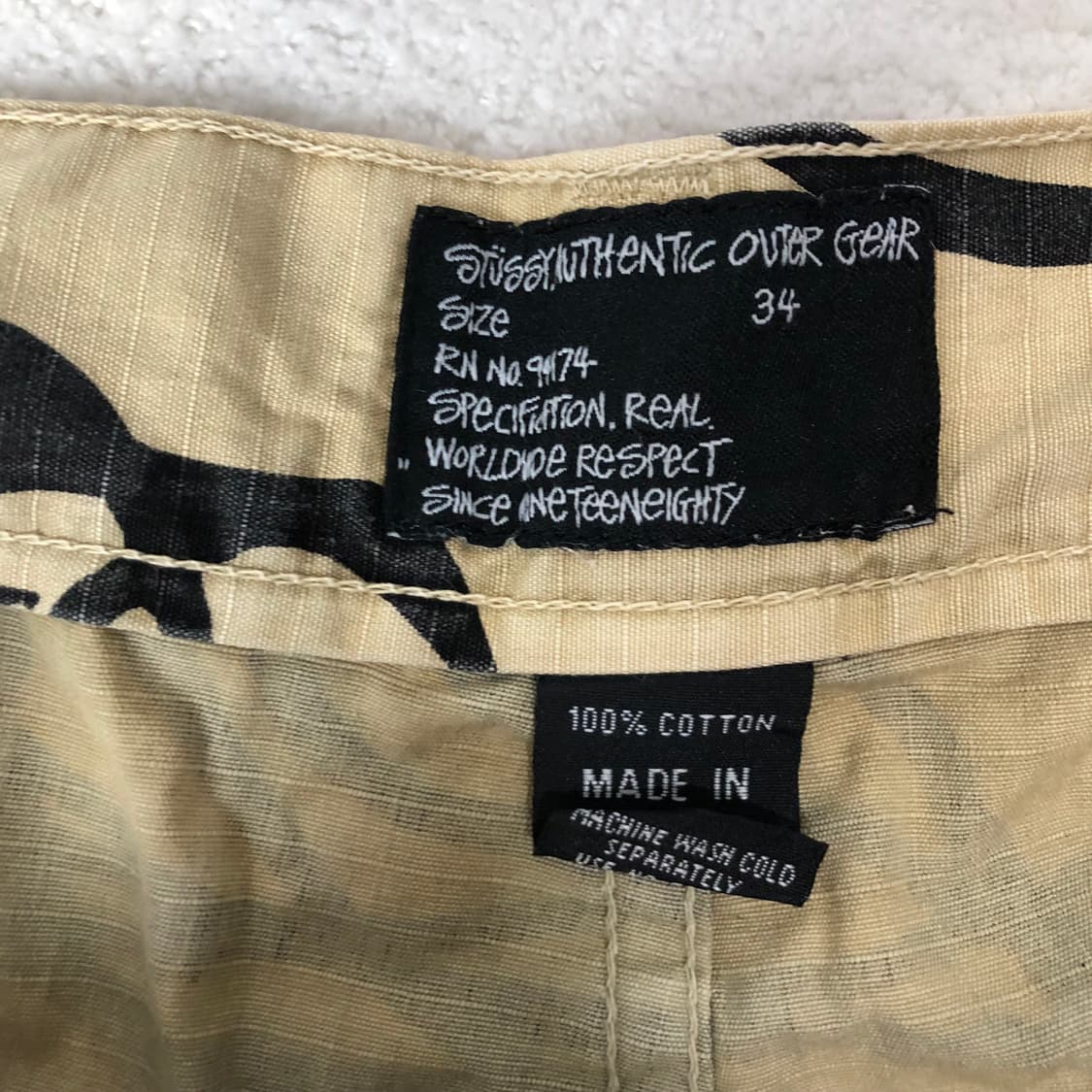 스투시 X 퓨츄라 패턴 쇼츠 상품이미지5