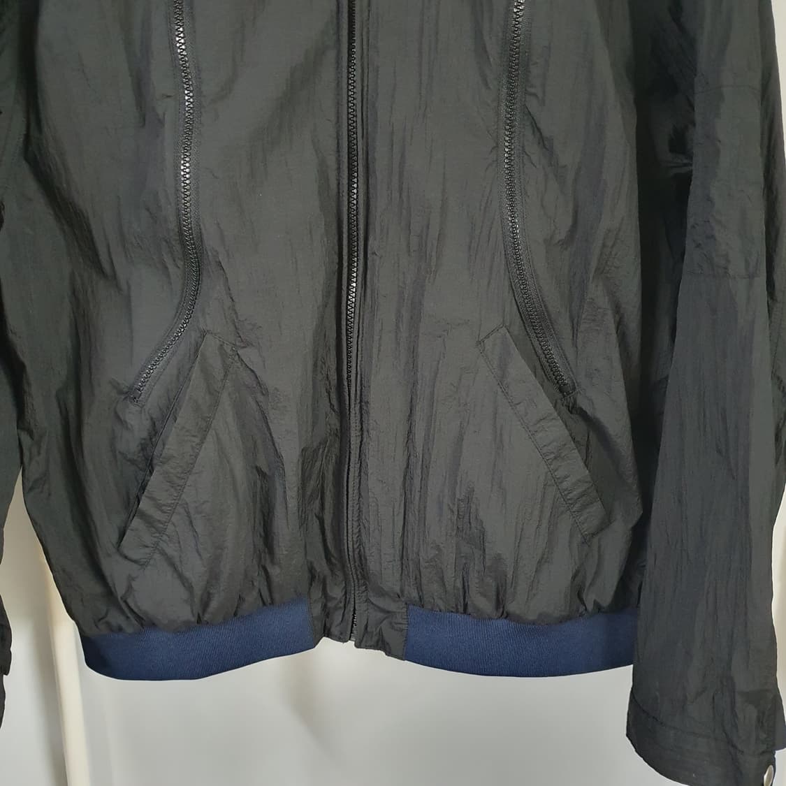 더뮤지엄비지터 LOVE 윈드 브레이커 상품이미지2