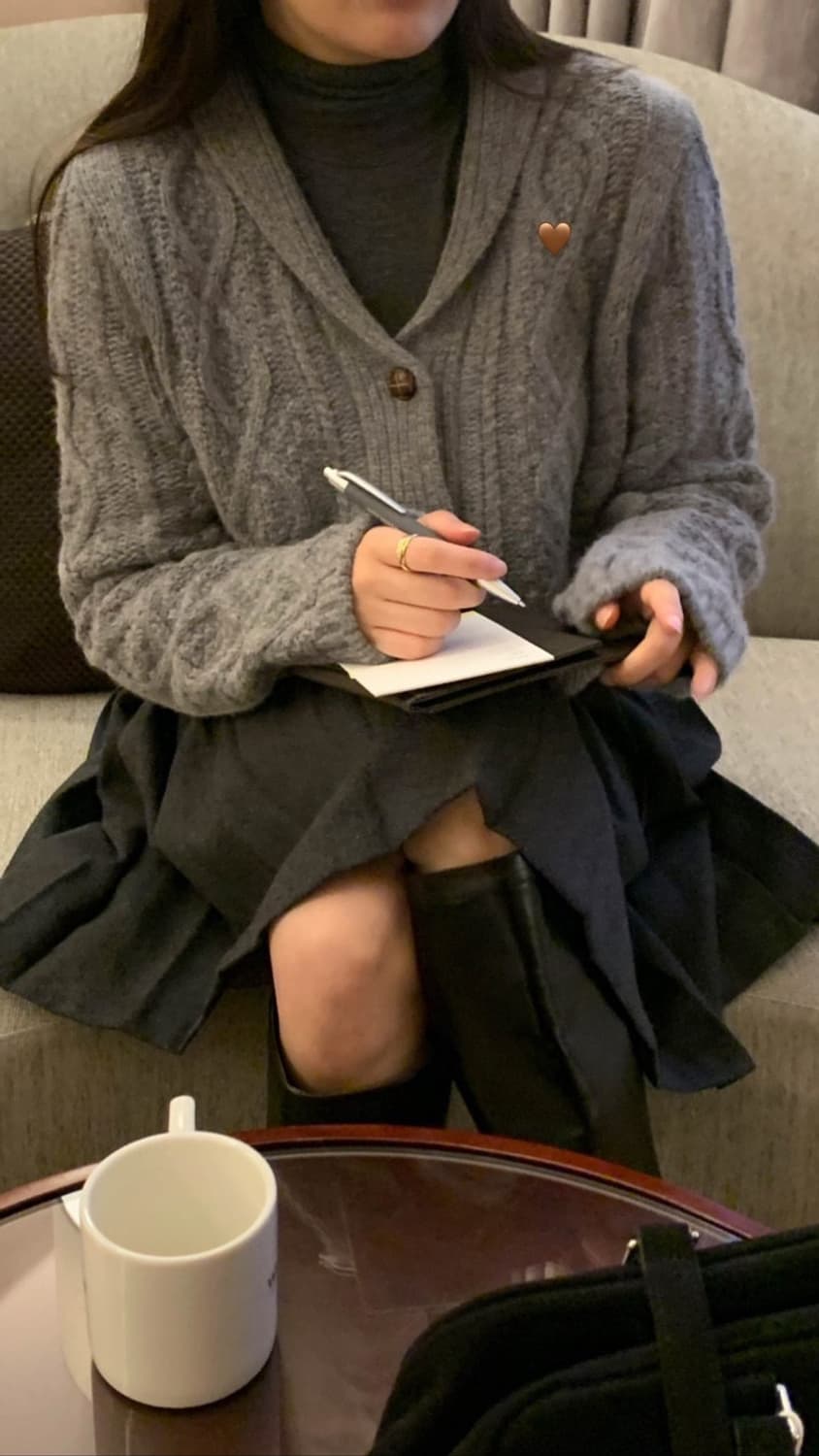 미엘 miel 크림 가디건 꽈배기 크롭 울50 그레이 상품이미지2