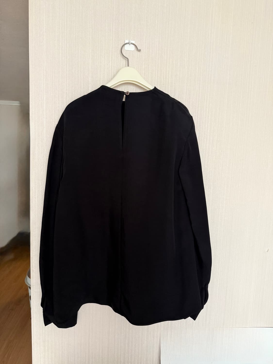 가격내림) 가격내림) 렉토 25 ss 블랙 라운드 블라우스 새상품 S 상품이미지3