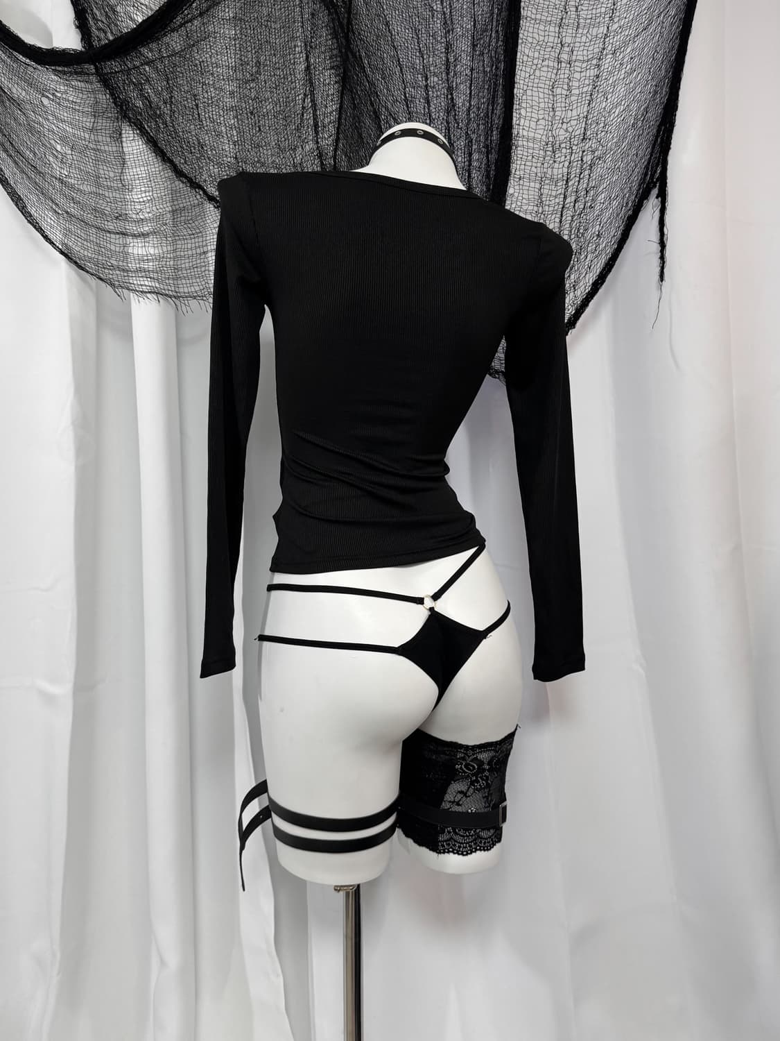 black t-shirt 상품이미지3