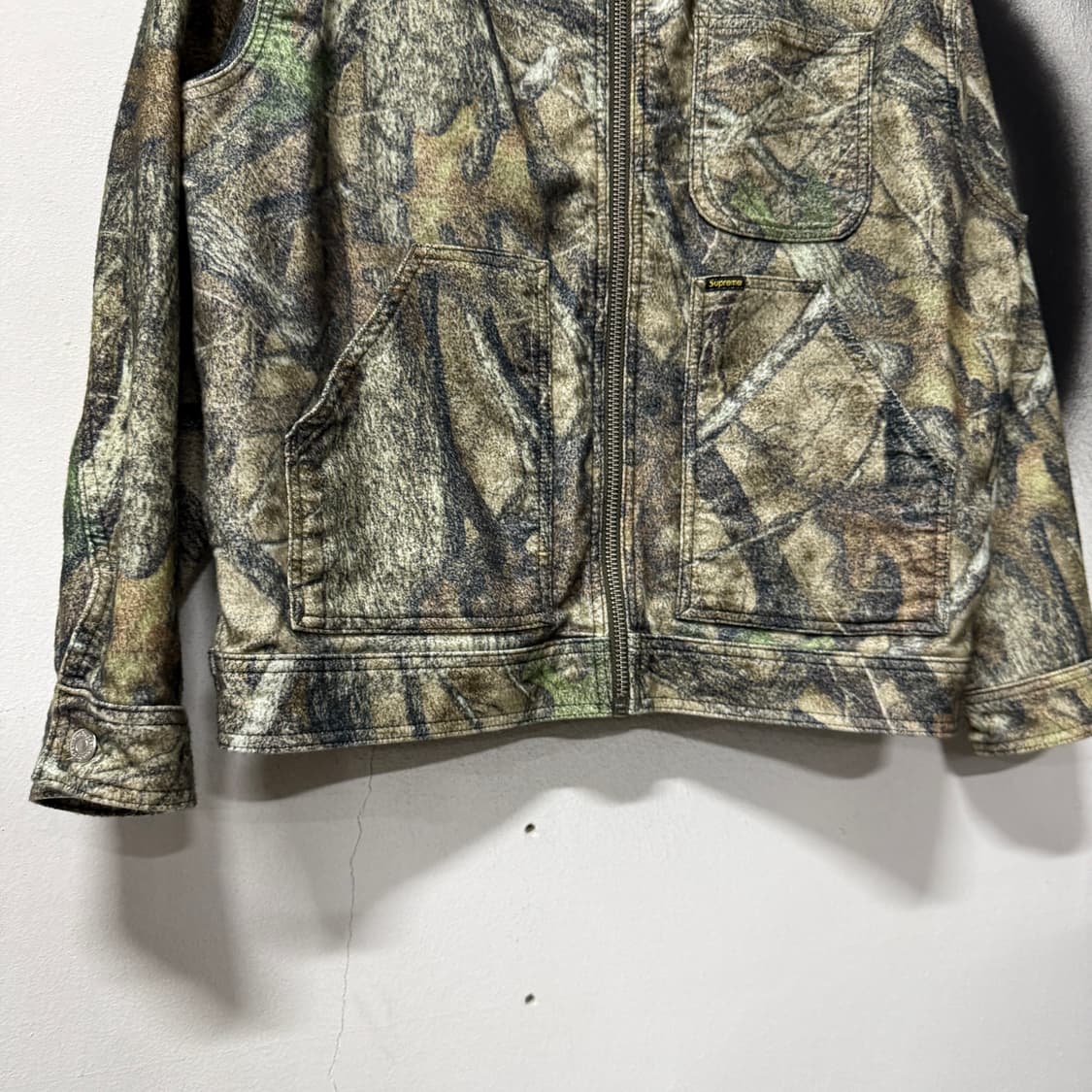 새상품 23FW 슈프림 몰 스킨 리얼트리 카모 워크 자켓 상품이미지4