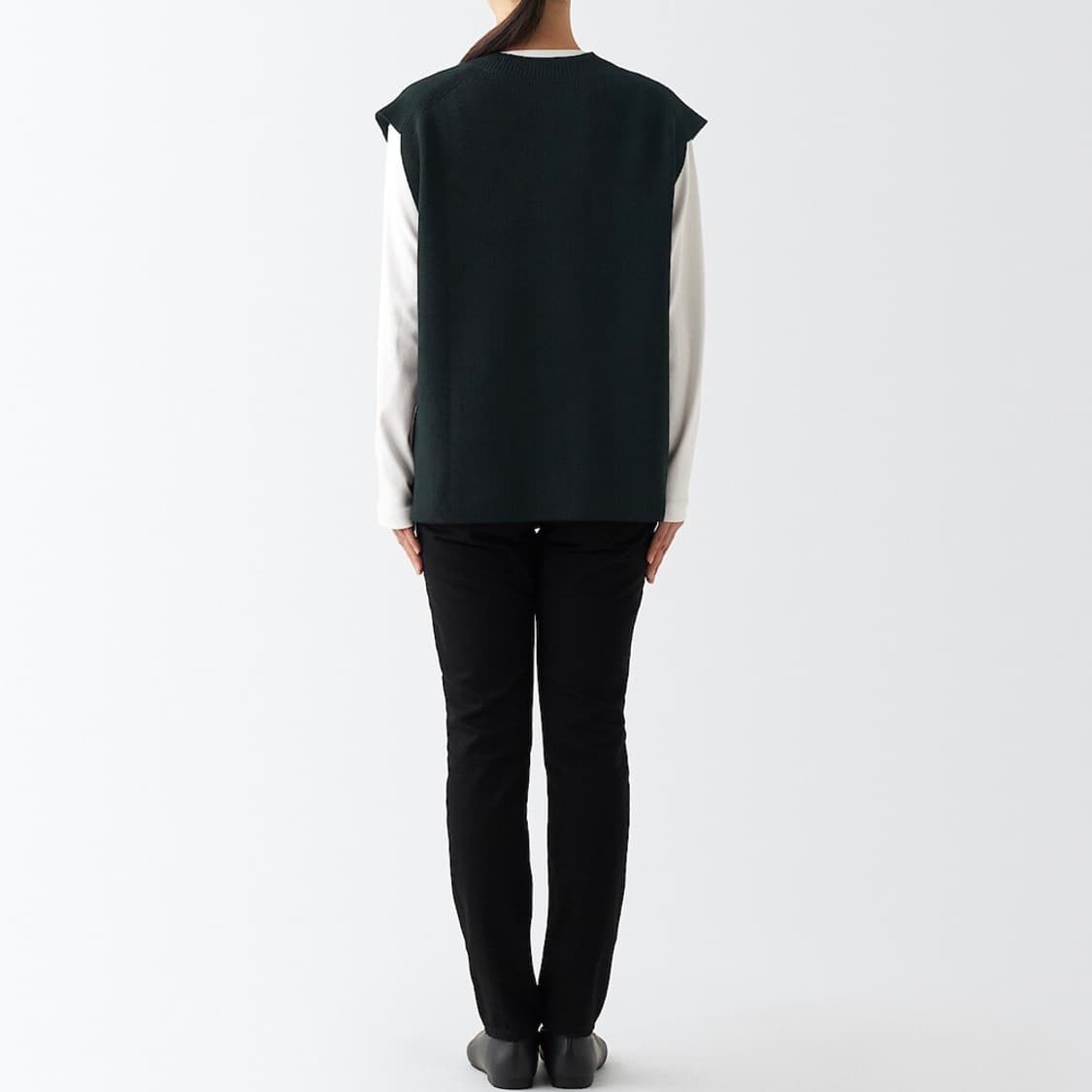 무인양품 형태가 유지되는 V넥 베스트 (새상품) 상품이미지8