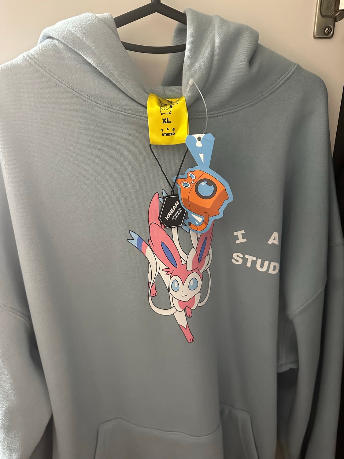 IAB 스튜디오 포켓몬 님피아 후드티 XL 상품이미지2