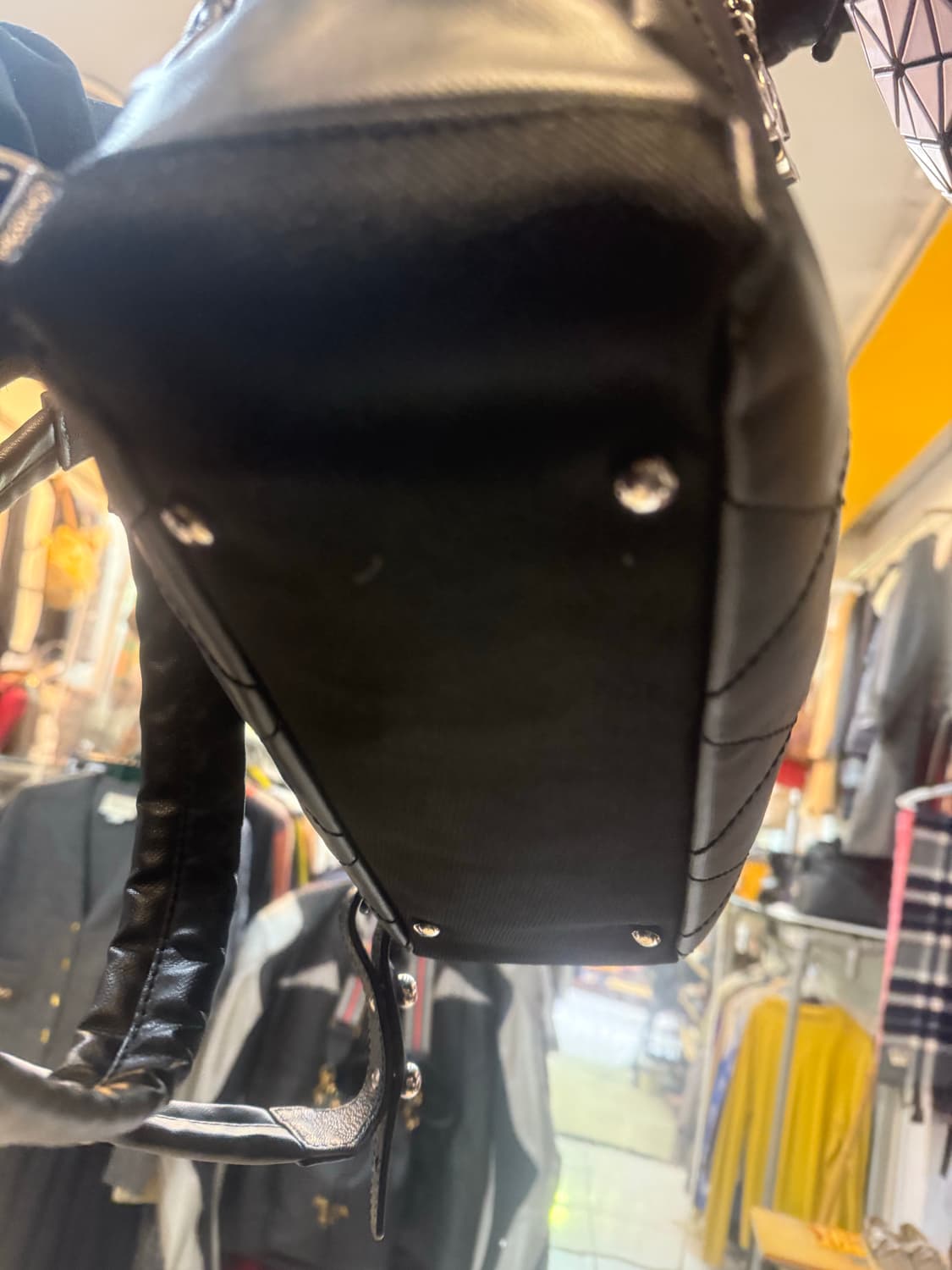 정품 샤넬 파리 비아리츠 백팩+크로스백 팝니다 상품이미지5