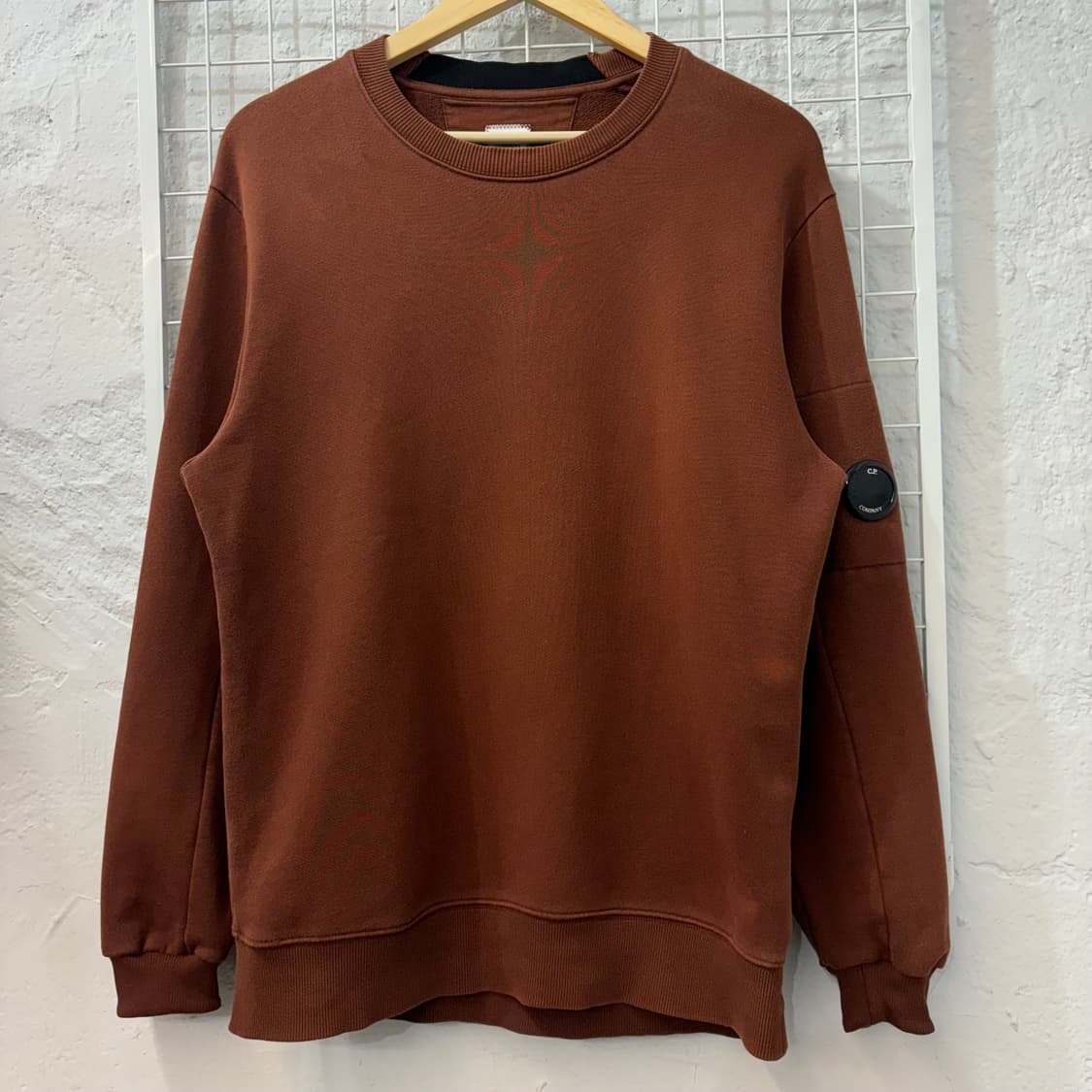 CP컴퍼니 브라운 스웻셔츠 M 상품이미지1
