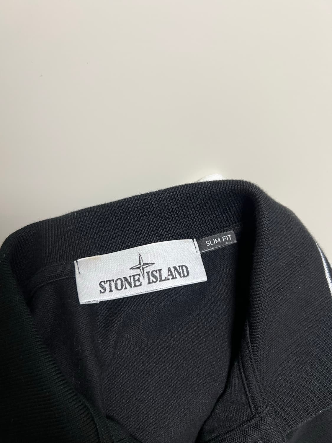 스톤 아일랜드 카라티 슬림핏 상품이미지2