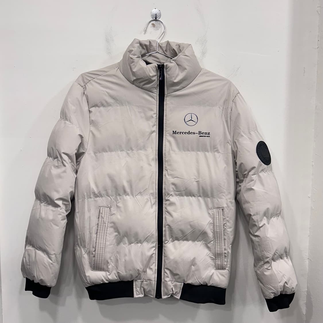 메르세데스 밴츠 AMG 로고 푸퍼 패딩 상품이미지2