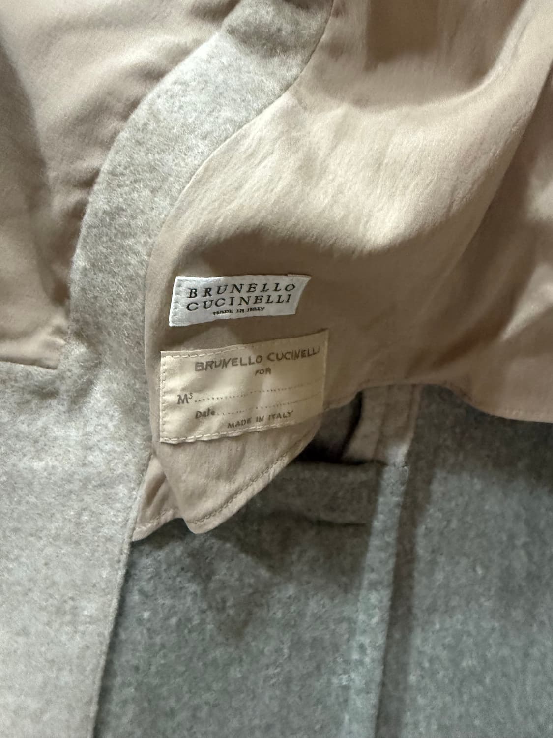 42/66 정품 부르넬로 쿠치넬리 알파카 롱코트 팝니다 상품이미지2