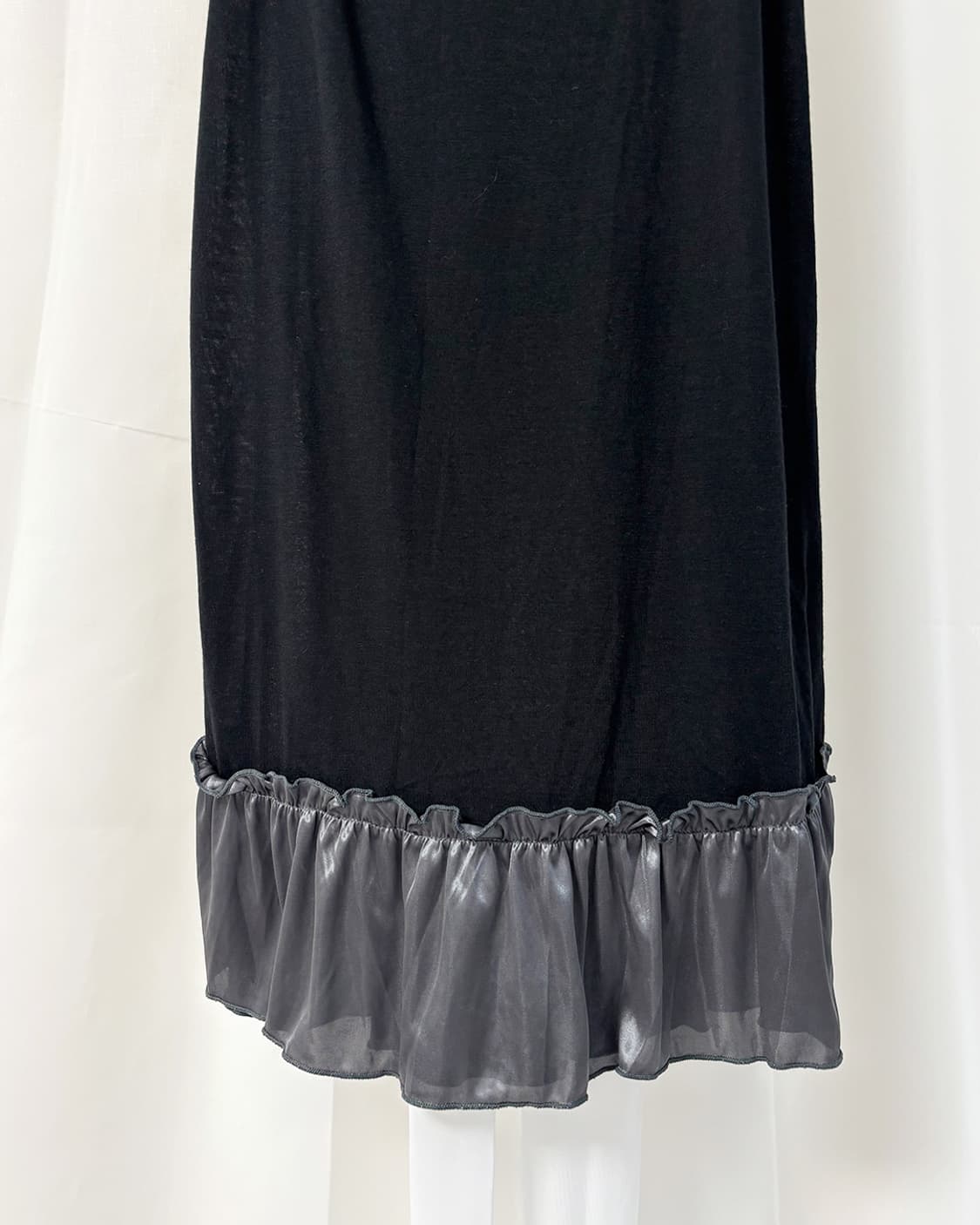 FORTUNE CooKIES 밑단 배색 레이어드 슬리브리스 상품이미지4