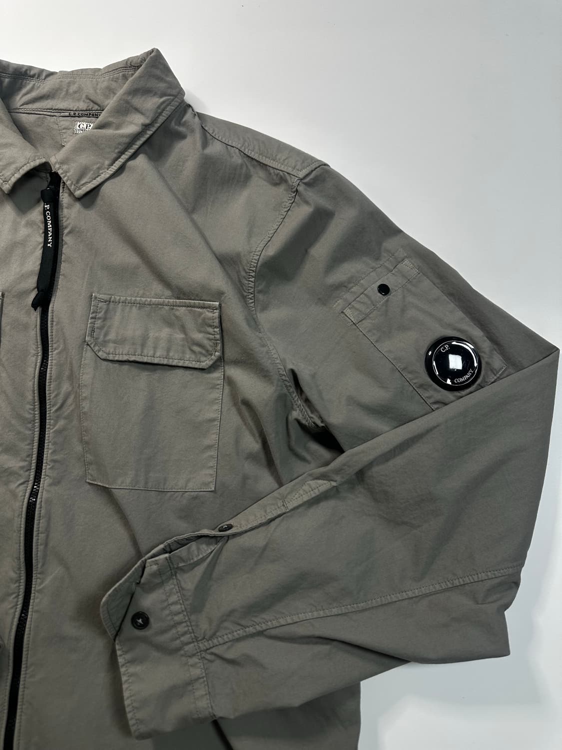 CP컴퍼니 가먼트다잉 오버셔츠 그레이 상품이미지3