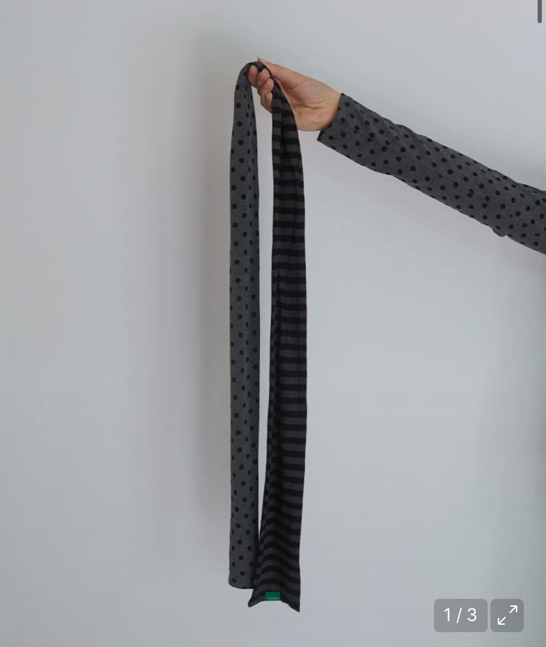 노컨텐츠 멀티 패턴 스카프 챠콜 상품이미지1