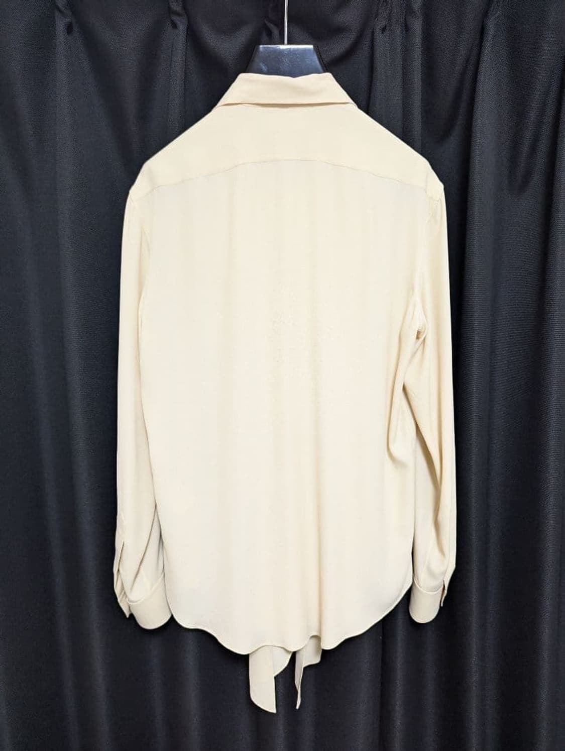 [BTS 지민님 착용] 셀린느 20AW 실크 보우 타이 셔츠 상품이미지7