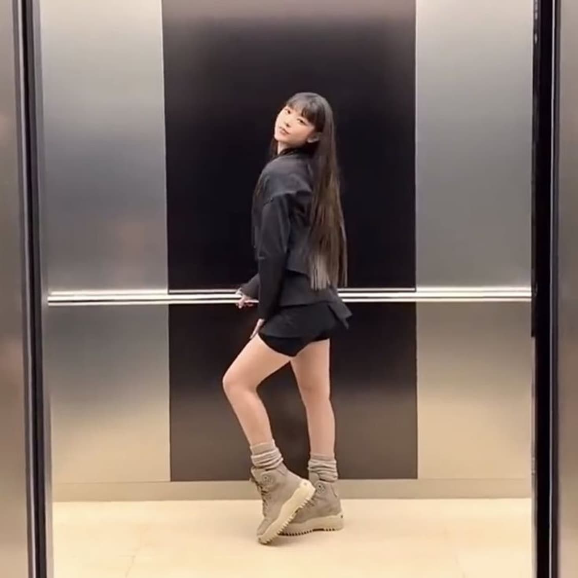 뉴진스 해린 에이시네틱스 23SS c-jk01 블레이져 상품이미지6